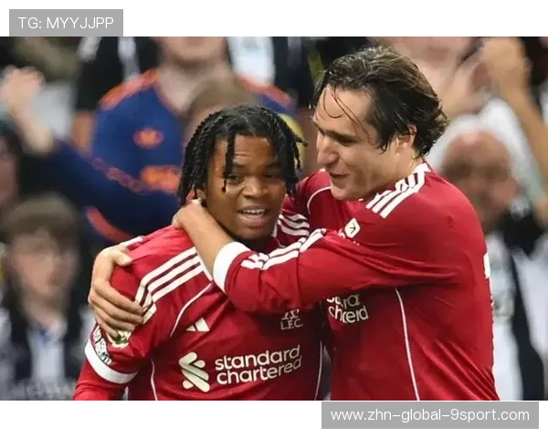 利物浦锋线组合在比赛中多次制造机会：从默契到爆发