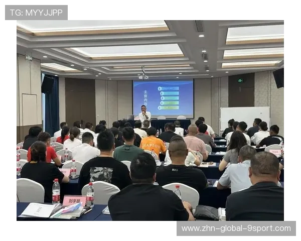 世界帆板赛强化裁判培训确保比赛公平公正